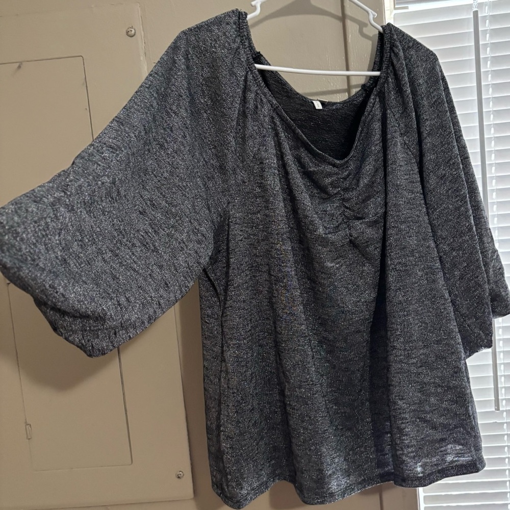 CATOS BEAUTIFUL Gray Batwing Sleeve Top